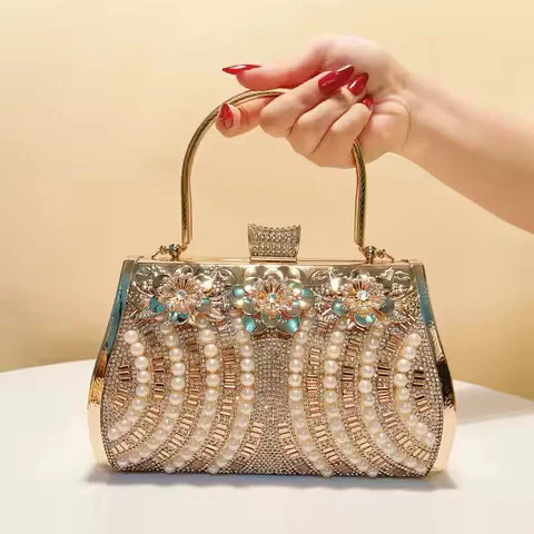 Gold New Fashion Elegant Bags Banquet Party Evening Bags Charm Women Handbags Metal Glittery Rhinestones Diamond Clutch Bags - image - 1